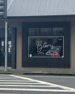 Blooms cafe storefront