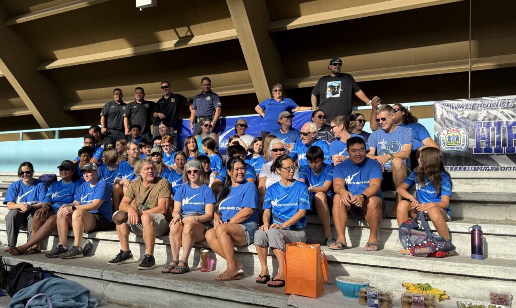 Group photo at Kawamoto Swim CLassic