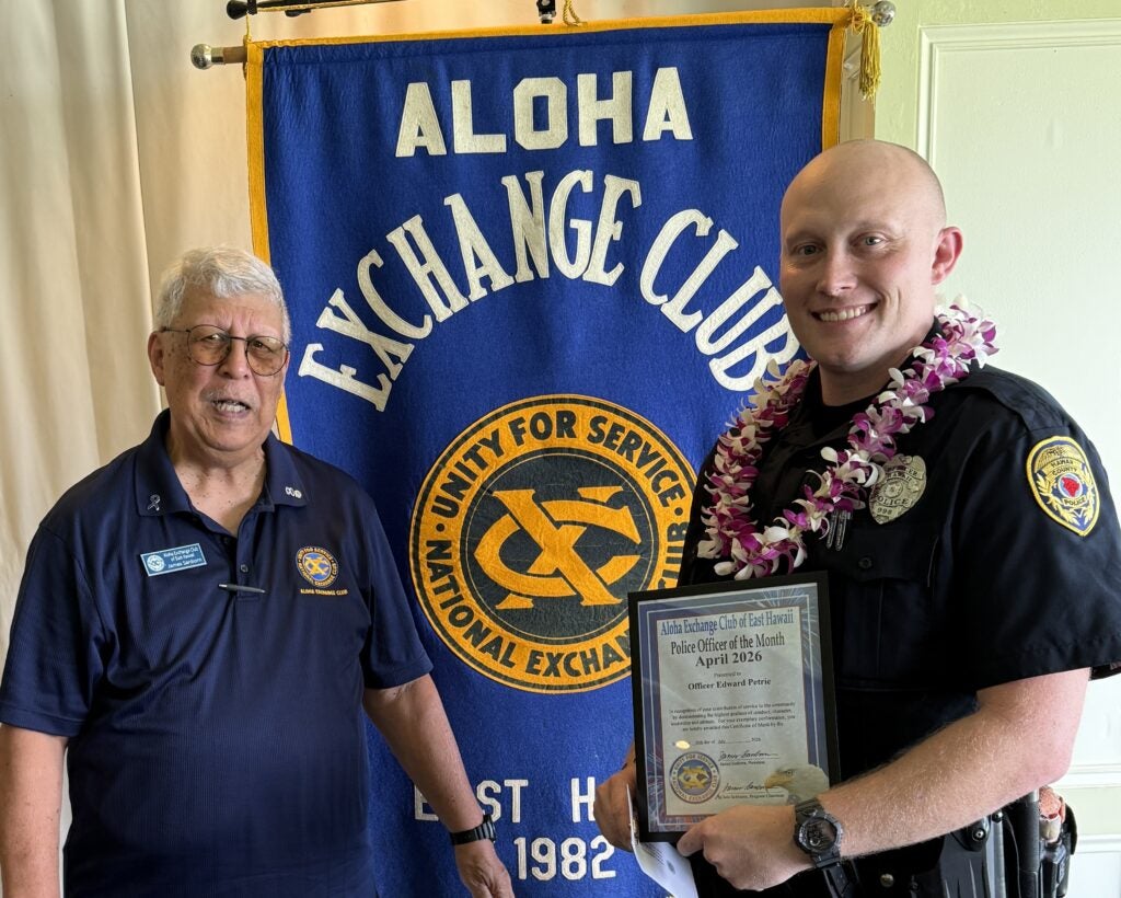 James Sanborn of Aloha Exchange Club and Officer Petrie